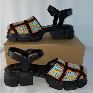 JOURNEE COLLECTION DORIT TREADED OUTSOLE PLATFORM SANDALS FTL-11-072